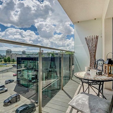 Bright Apartment Near Akropolis VNO Buitenkant foto