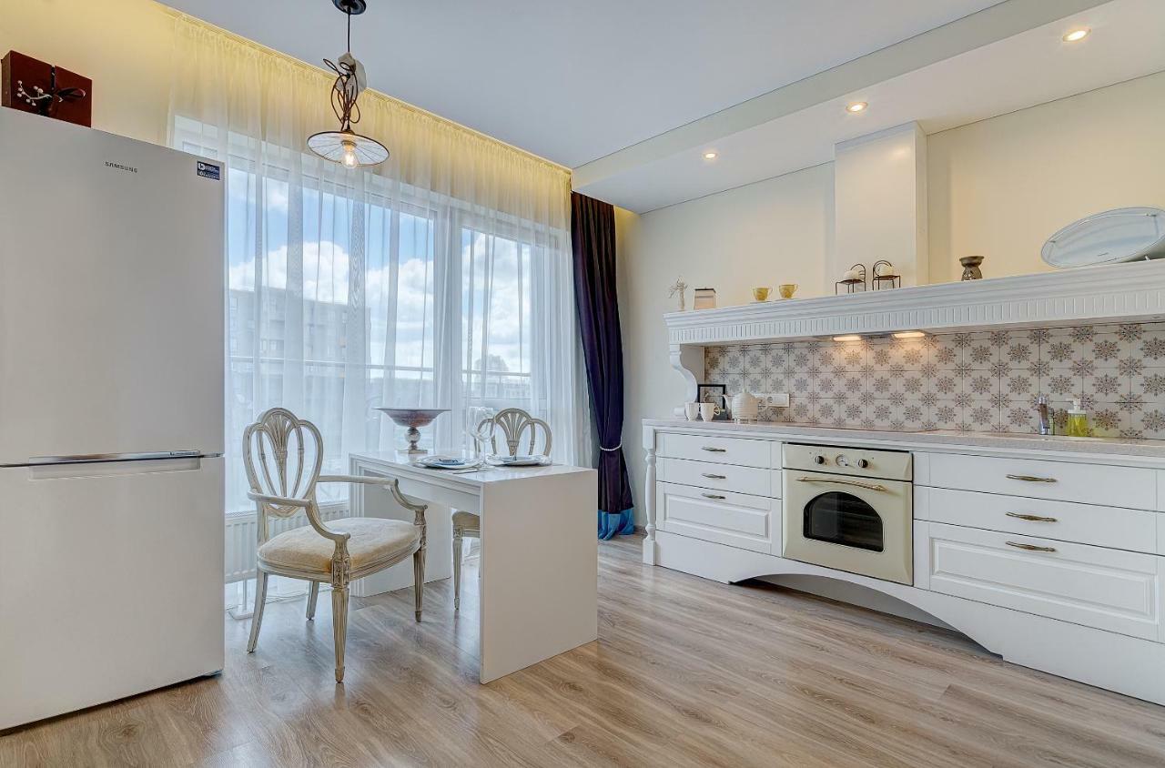 Bright Apartment Near Akropolis VNO Buitenkant foto